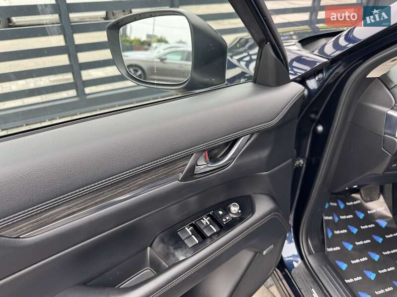 Позашляховик / Кросовер Mazda CX-5 2017 в Рівному