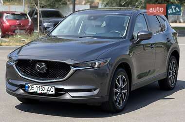 Позашляховик / Кросовер Mazda CX-5 2017 в 