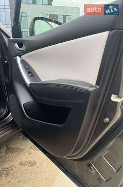 Внедорожник / Кроссовер Mazda CX-5 2016 в 