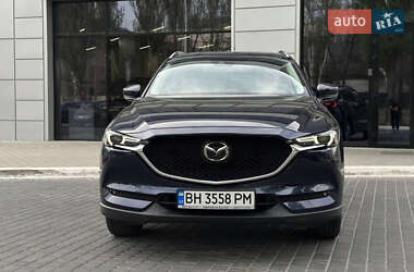 Позашляховик / Кросовер Mazda CX-5 2019 в 