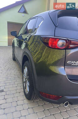 Внедорожник / Кроссовер Mazda CX-5 2018 в 