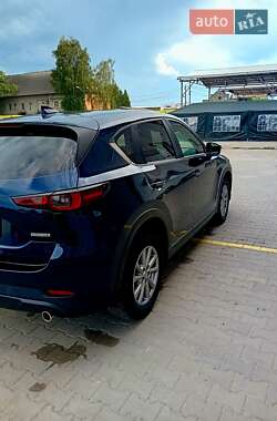 Позашляховик / Кросовер Mazda CX-5 2022 в 