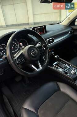 Внедорожник / Кроссовер Mazda CX-5 2018 в 