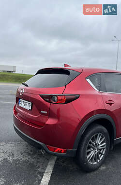 Внедорожник / Кроссовер Mazda CX-5 2017 в 