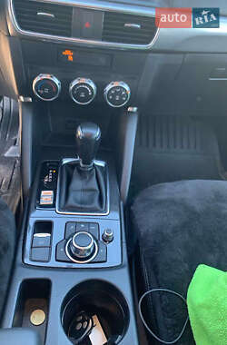 Внедорожник / Кроссовер Mazda CX-5 2015 в 