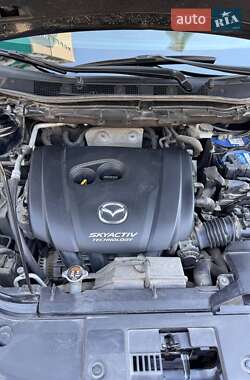Внедорожник / Кроссовер Mazda CX-5 2015 в 