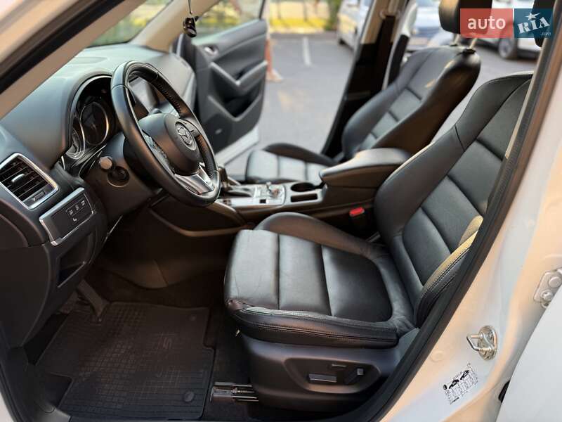Позашляховик / Кросовер Mazda CX-5 2017 в Дніпрі