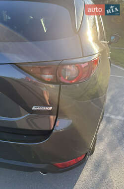 Внедорожник / Кроссовер Mazda CX-5 2017 в 