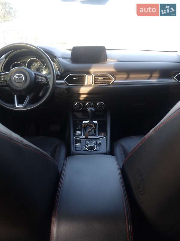 Позашляховик / Кросовер Mazda CX-5 2017 в Дніпрі