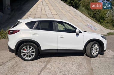 Позашляховик / Кросовер Mazda CX-5 2014 в 