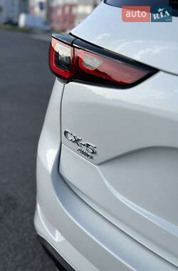 Внедорожник / Кроссовер Mazda CX-5 2023 в 