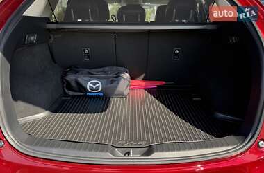 Внедорожник / Кроссовер Mazda CX-5 2018 в 