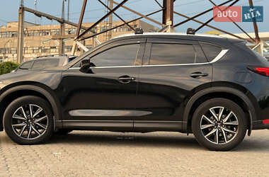 Внедорожник / Кроссовер Mazda CX-5 2017 в 