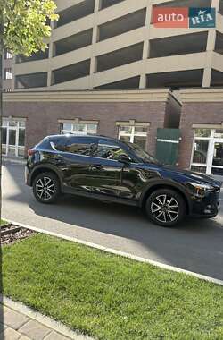 Внедорожник / Кроссовер Mazda CX-5 2017 в Киеве