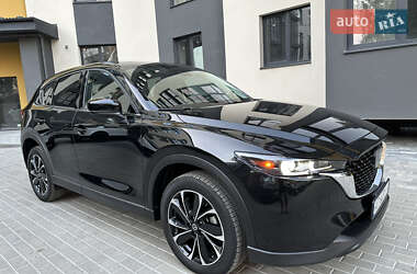 Позашляховик / Кросовер Mazda CX-5 2022 в 