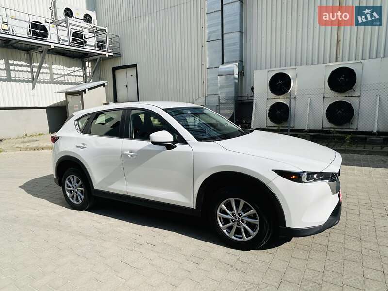 Внедорожник / Кроссовер Mazda CX-5 2023 в 