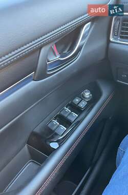 Внедорожник / Кроссовер Mazda CX-5 2023 в 