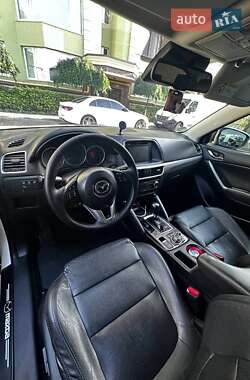 Внедорожник / Кроссовер Mazda CX-5 2015 в 