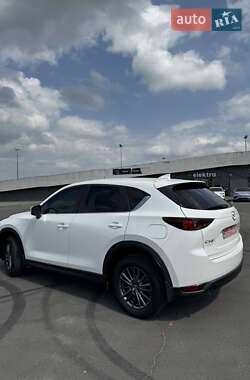 Внедорожник / Кроссовер Mazda CX-5 2017 в 