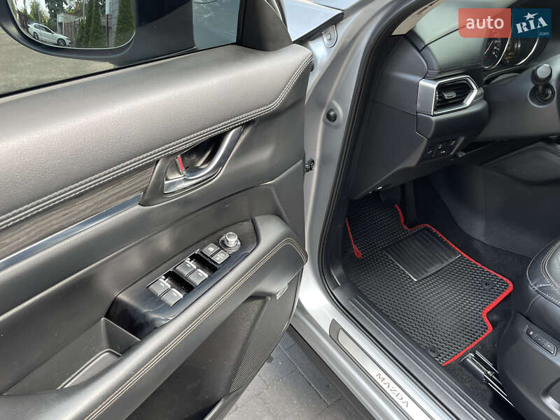 Внедорожник / Кроссовер Mazda CX-5 2017 в Виннице