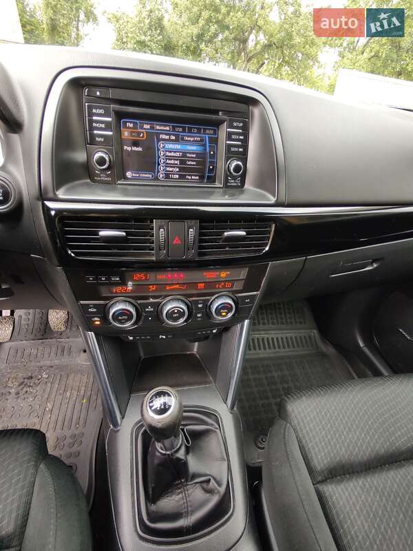 Внедорожник / Кроссовер Mazda CX-5 2014 в Нововолынске