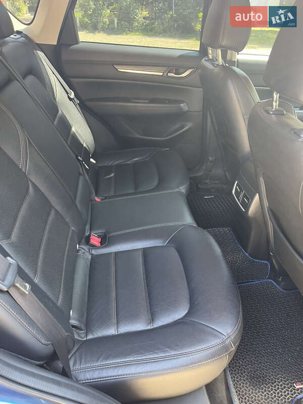 Внедорожник / Кроссовер Mazda CX-5 2017 в Шполе