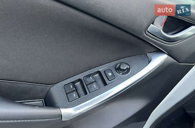 Позашляховик / Кросовер Mazda CX-5 2013 в 