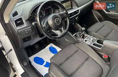 Позашляховик / Кросовер Mazda CX-5 2015 в 