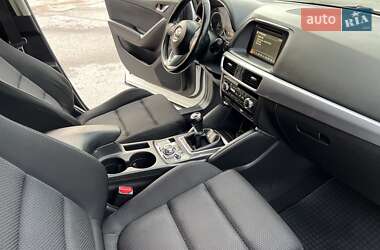 Позашляховик / Кросовер Mazda CX-5 2015 в 