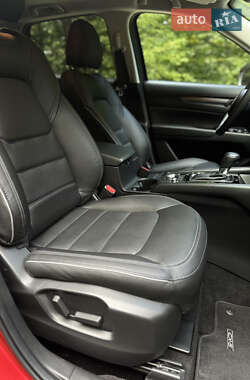 Внедорожник / Кроссовер Mazda CX-5 2023 в 