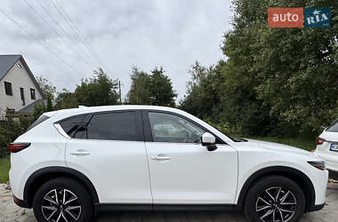Позашляховик / Кросовер Mazda CX-5 2017 в 
