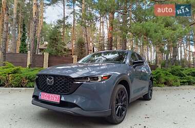 Позашляховик / Кросовер Mazda CX-5 2024 в 