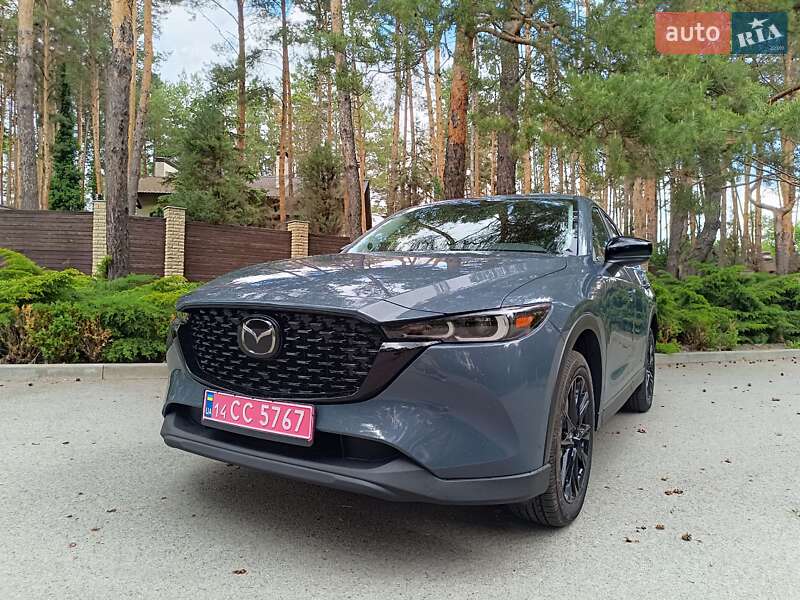 Позашляховик / Кросовер Mazda CX-5 2024 в 