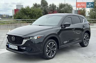 Позашляховик / Кросовер Mazda CX-5 2022 в 