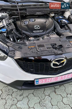 Позашляховик / Кросовер Mazda CX-5 2014 в 