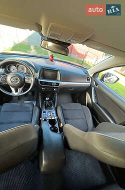 Внедорожник / Кроссовер Mazda CX-5 2015 в 
