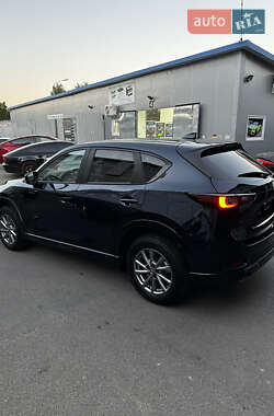 Позашляховик / Кросовер Mazda CX-5 2024 в 