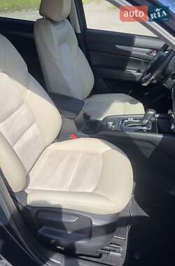 Позашляховик / Кросовер Mazda CX-5 2020 в 