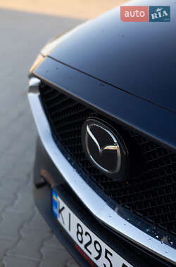 Позашляховик / Кросовер Mazda CX-5 2020 в 