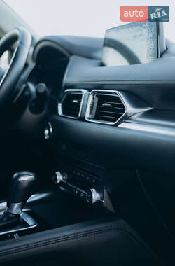 Позашляховик / Кросовер Mazda CX-5 2020 в 