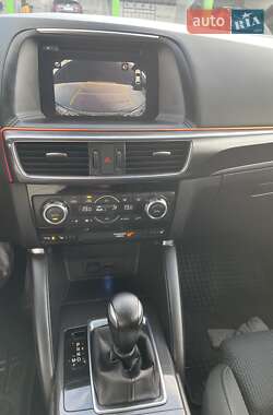 Позашляховик / Кросовер Mazda CX-5 2015 в 