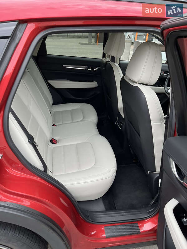 Внедорожник / Кроссовер Mazda CX-5 2018 в Черновцах