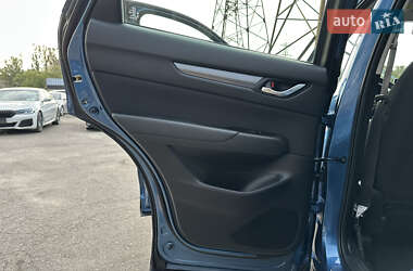 Позашляховик / Кросовер Mazda CX-5 2022 в 