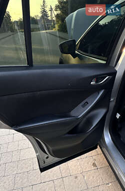 Позашляховик / Кросовер Mazda CX-5 2014 в 