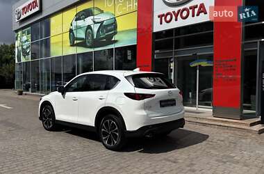 Позашляховик / Кросовер Mazda CX-5 2022 в 