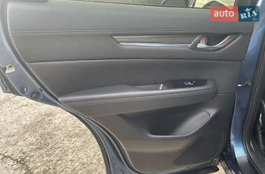 Позашляховик / Кросовер Mazda CX-5 2022 в 