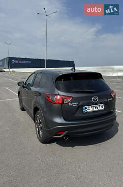 Позашляховик / Кросовер Mazda CX-5 2016 в 