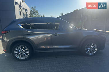 Позашляховик / Кросовер Mazda CX-5 2018 в  фото 3 Позашляховик / Кросовер Mazda CX-5 2018 в