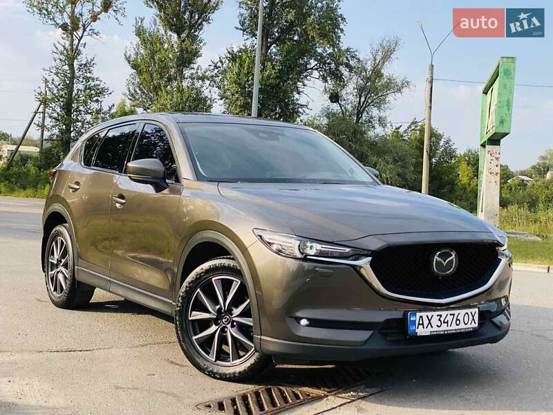 Позашляховик / Кросовер Mazda CX-5 2018 в 