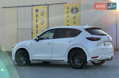 Позашляховик / Кросовер Mazda CX-5 2019 в 